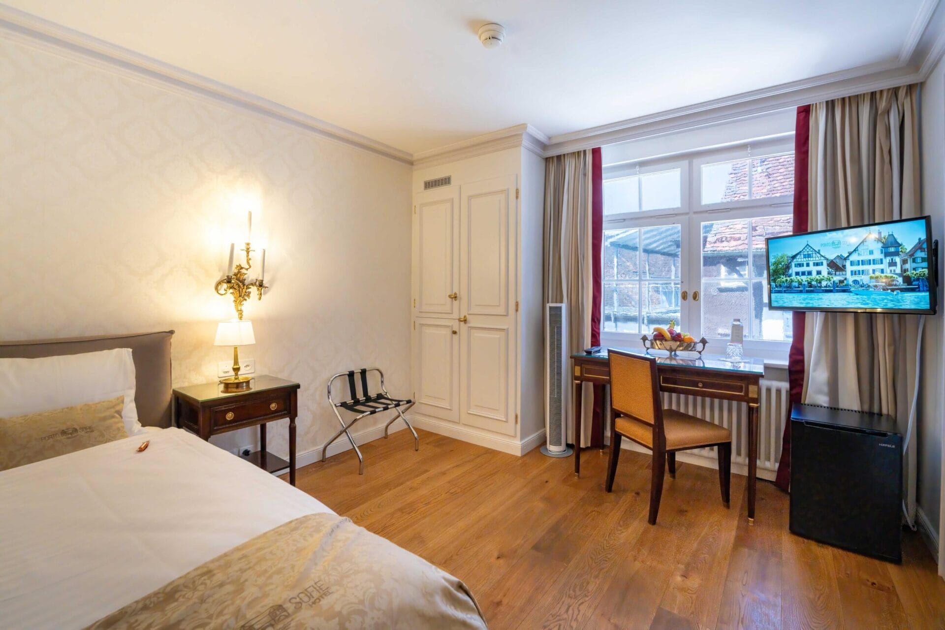 Hotel Porto Sofie Bar Brasserie in Gottlieben in Thurgau, bei Kreuzlingen am Seerhein Einzelzimmer 26 - Zimmerblick
